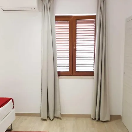 Luxury Apollo Apartment